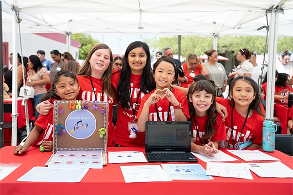 Girls Inc. Orange County Corporate Engagement Elementary Smart Ups